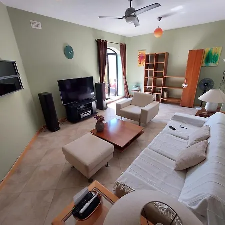 Grand & Cozy On Great Location, *