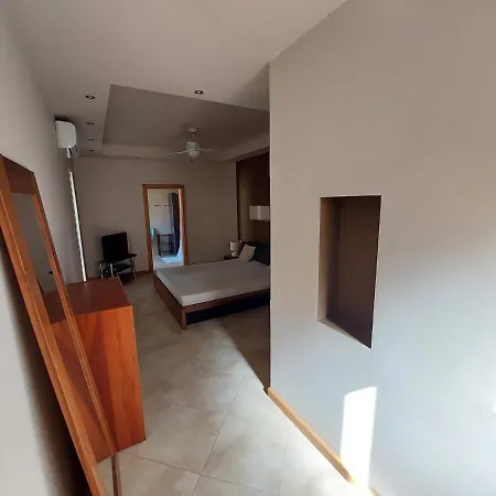 Grand & Cozy On Great Location, Apartment