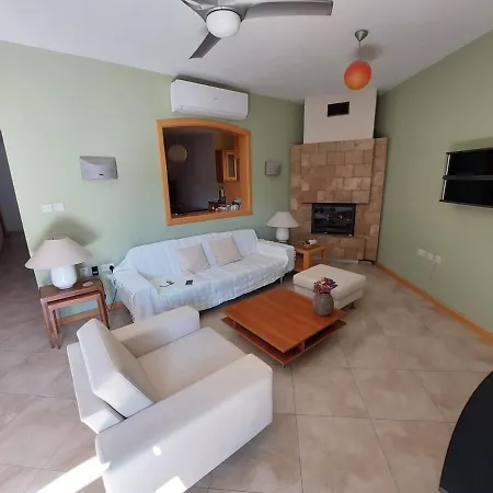 Grand & Cozy On Great Location, Apartment *