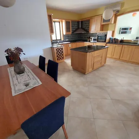 Grand & Cozy On Great Location, Is-Swieqi